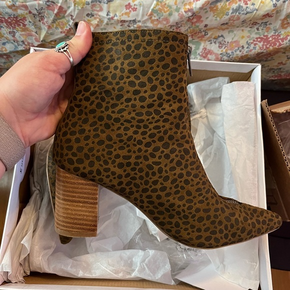 Leopard Bootie - Picture 4 of 4